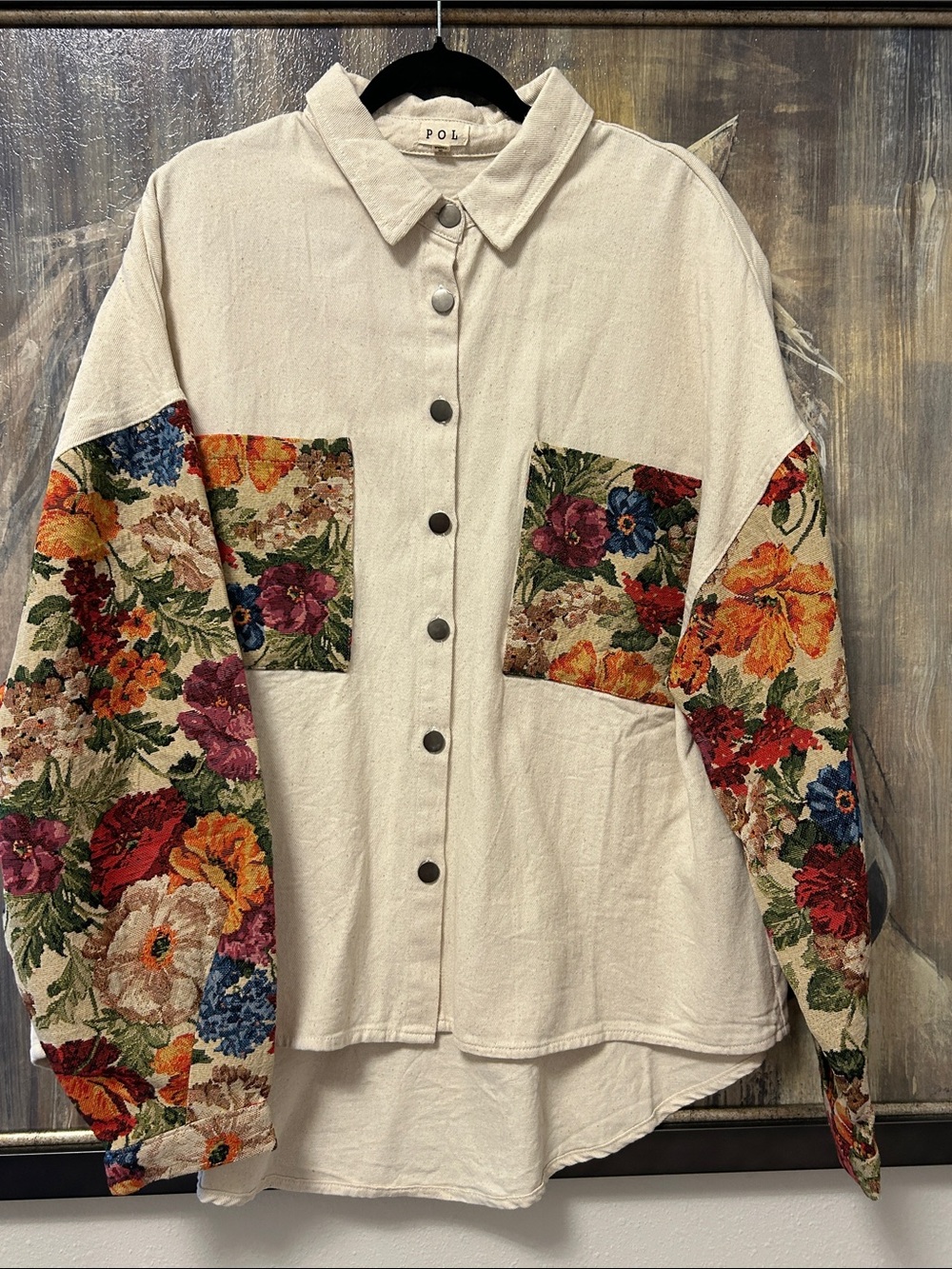 POL Cream Button-Up Shirt with Multicolor Floral Sleeves Large